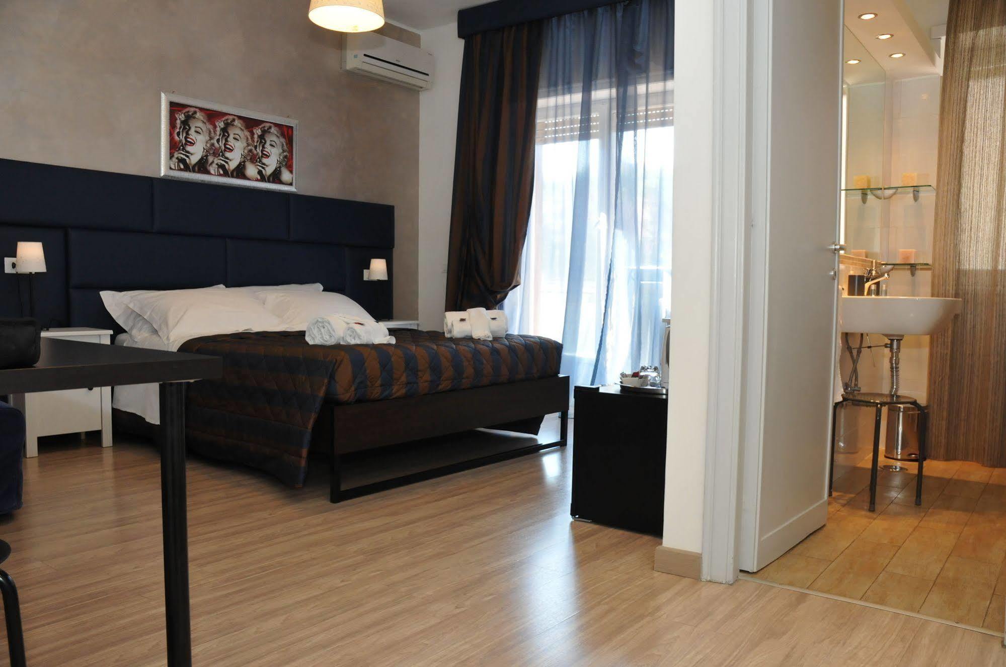 Bed & Breakfast Check-inn Roma